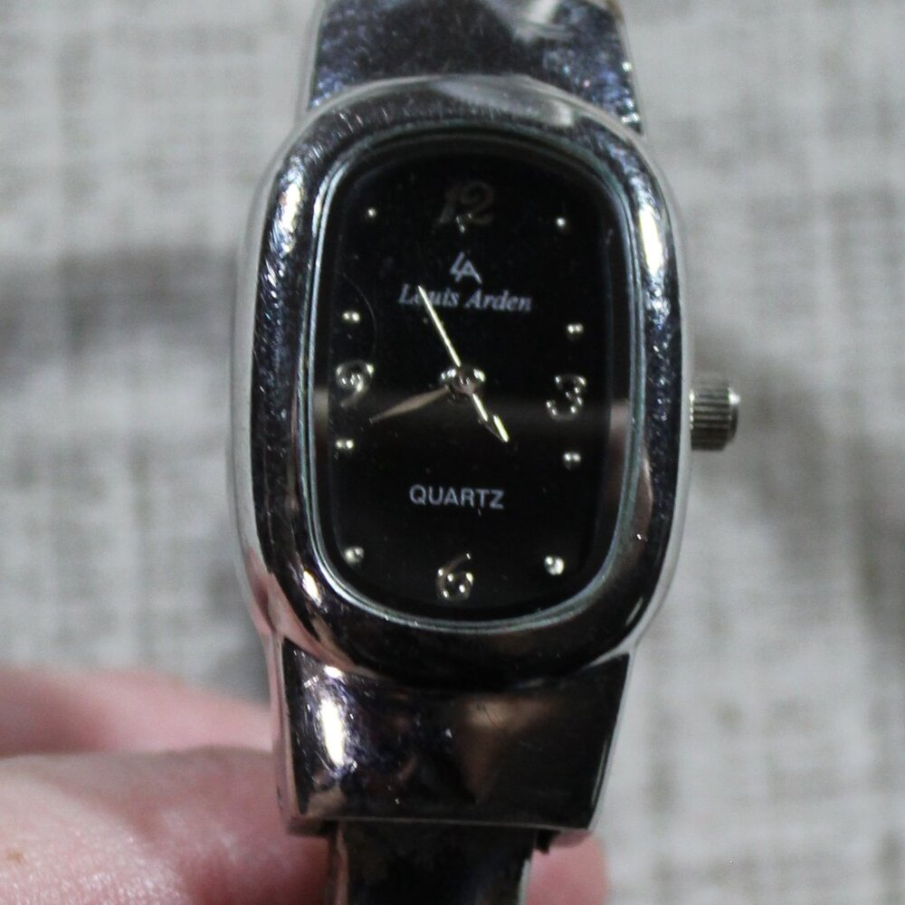 Vintage Louis Arden Quartz Silver Toned Hinge Watch